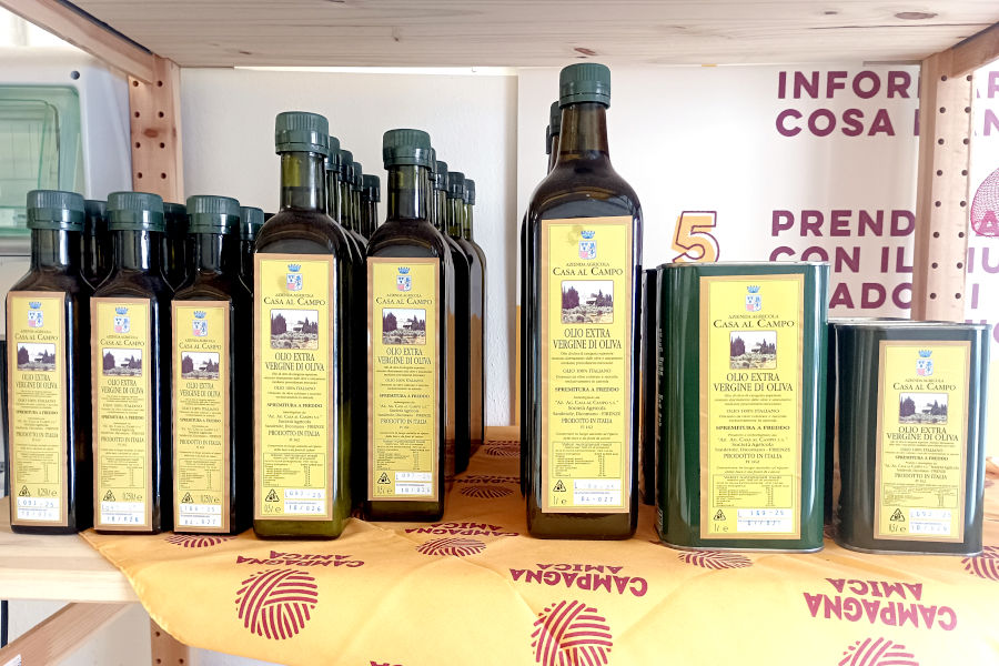 Una foto dei prodotti disponibili nel nostro punto vendita all’interno del Mercato contadino di San Frediano